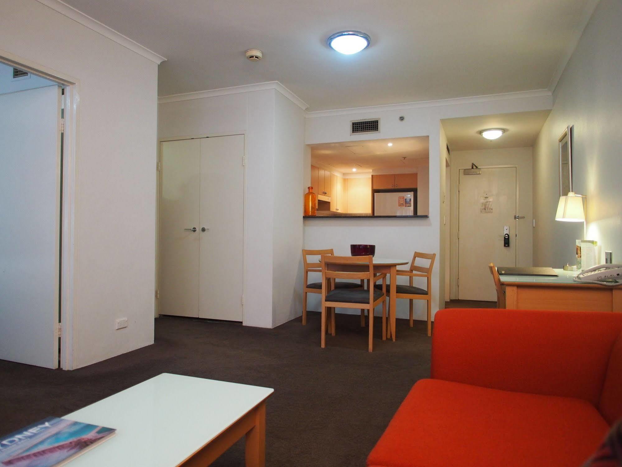 Adina Serviced Apartments Sydney Martin Place Exterior photo